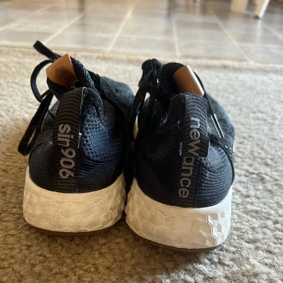 Sneakers - Picture 6 of 7